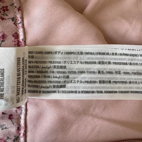 Y2K Hollister Pink Small floral satin Mini skirt lined Fairy - Picture 6 of 7